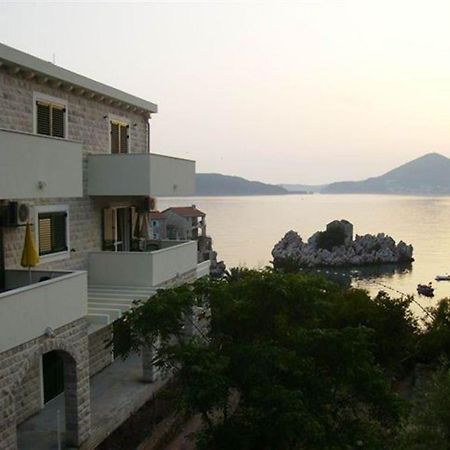 Guest House Villa Pastrovka Sveti Stefan Exterior photo