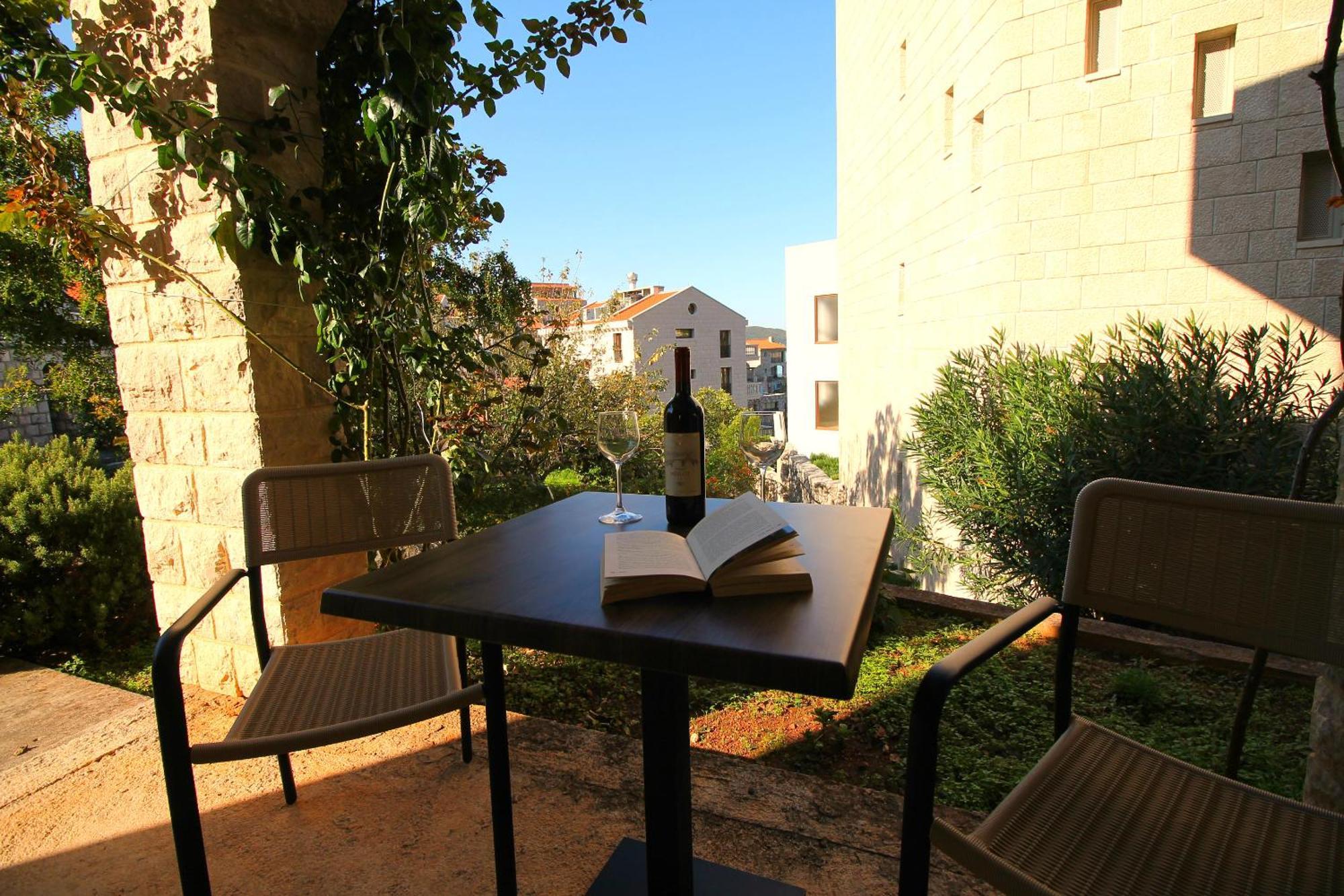 Guest House Villa Pastrovka Sveti Stefan Exterior photo